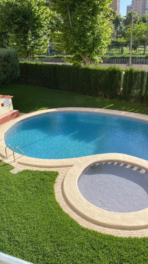 Edificio Gijon Newly Renovated Two-Bedroom Apartment ベニドルム エクステリア 写真