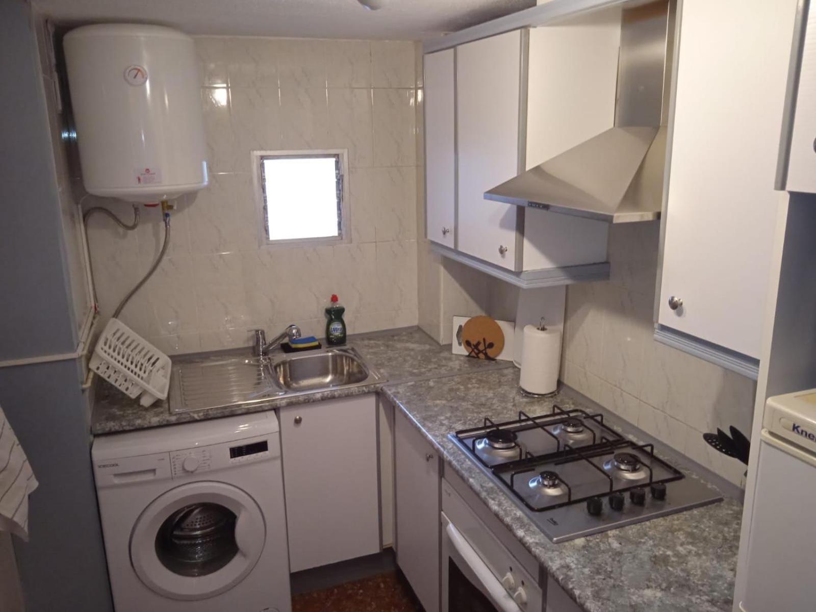 Edificio Gijon Newly Renovated Two-Bedroom Apartment ベニドルム エクステリア 写真