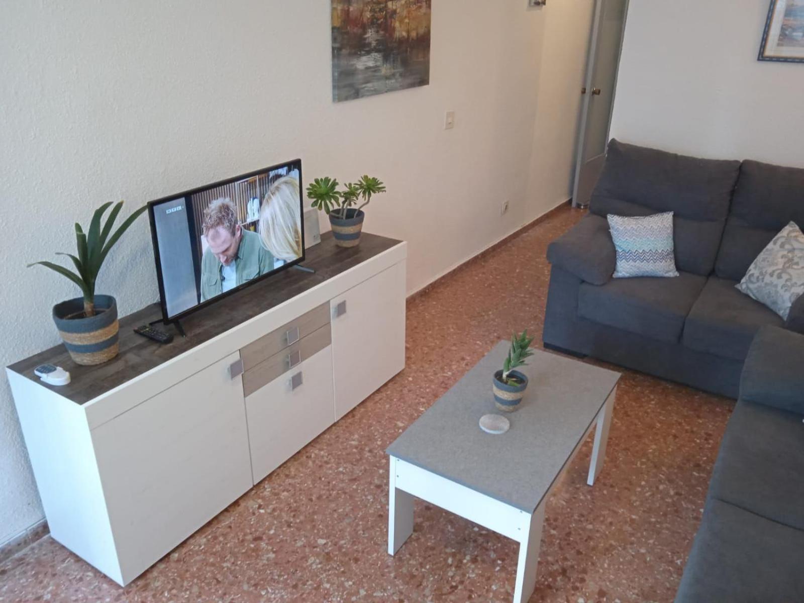Edificio Gijon Newly Renovated Two-Bedroom Apartment ベニドルム エクステリア 写真